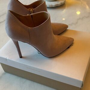 Elegant Women’s Mauve Zippered Heeled Booties by Jessica Simpson  in Size 6 1/2